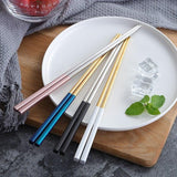 baguettes-chinoises-dorees-et-argentees