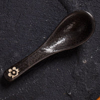 cuillere-chinoise-noire