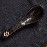 cuillere-chinoise-noire