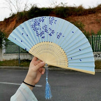 eventail-chinois-fleurs-bleues