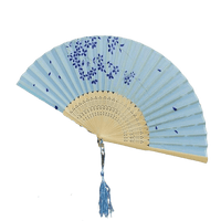 eventail-chinois-fleurs-bleues