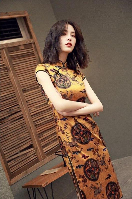 robe-chinoise-antique-manches-courtes