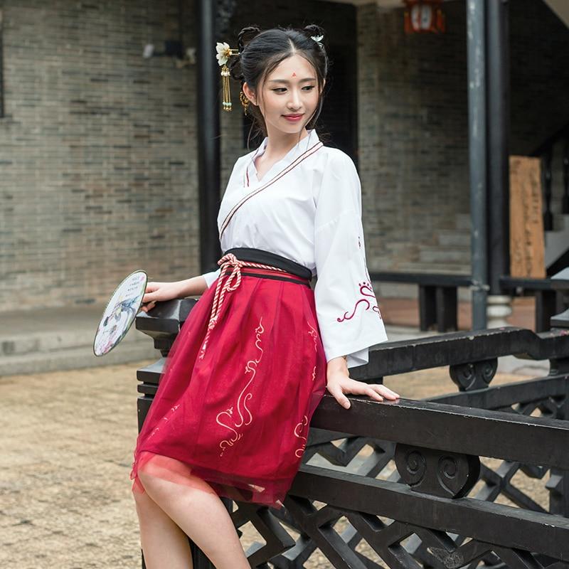 hanfu-court-rouge-et-blanc