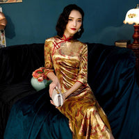 robe-chinoise-doree-et-rouge