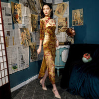 robe-chinoise-doree-et-rouge