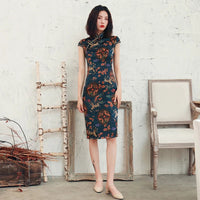 robe-chinoise-fendue-sur-le-cote