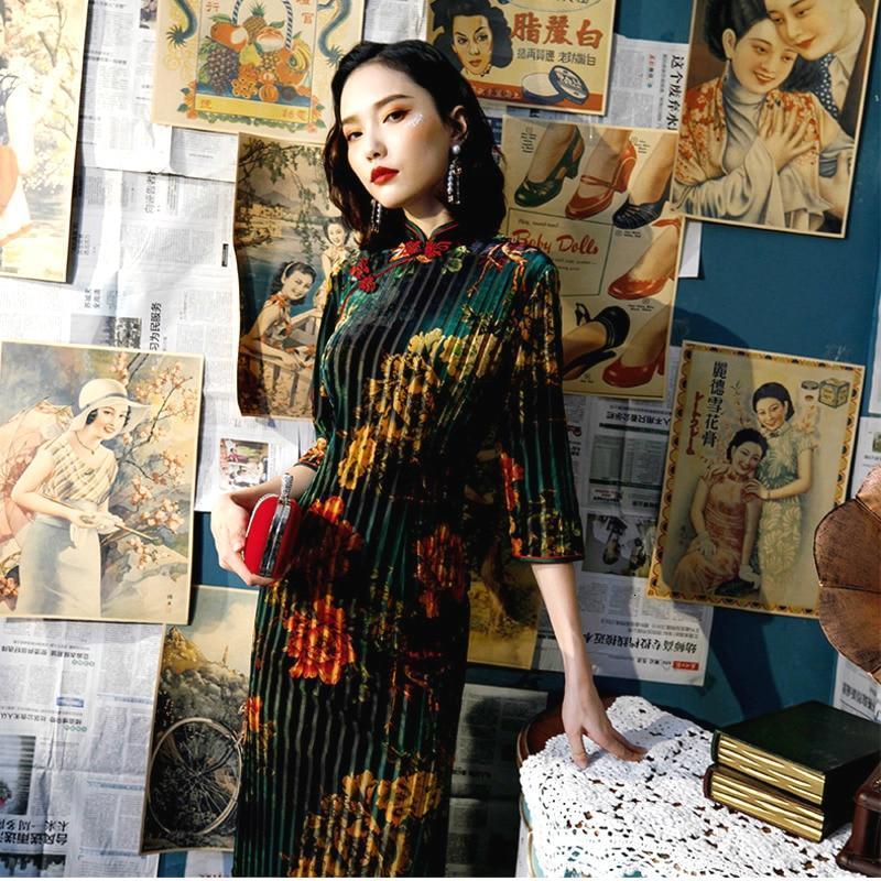 Robe Chinoise Plissée