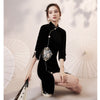 robe-chinoise-soie-noire