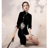 robe-chinoise-soie-noire